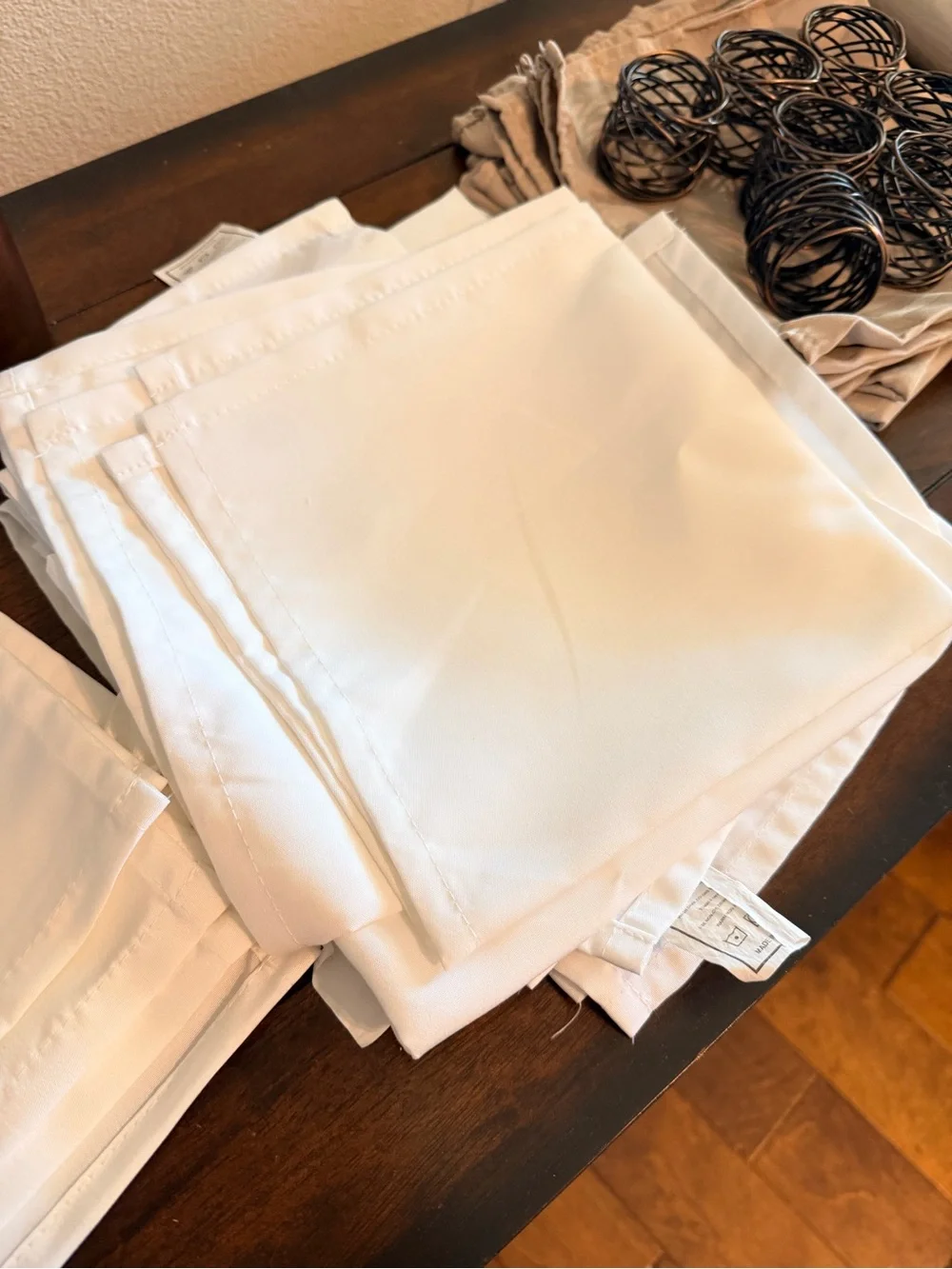 10 Solid White Napkins Set 5 brand new